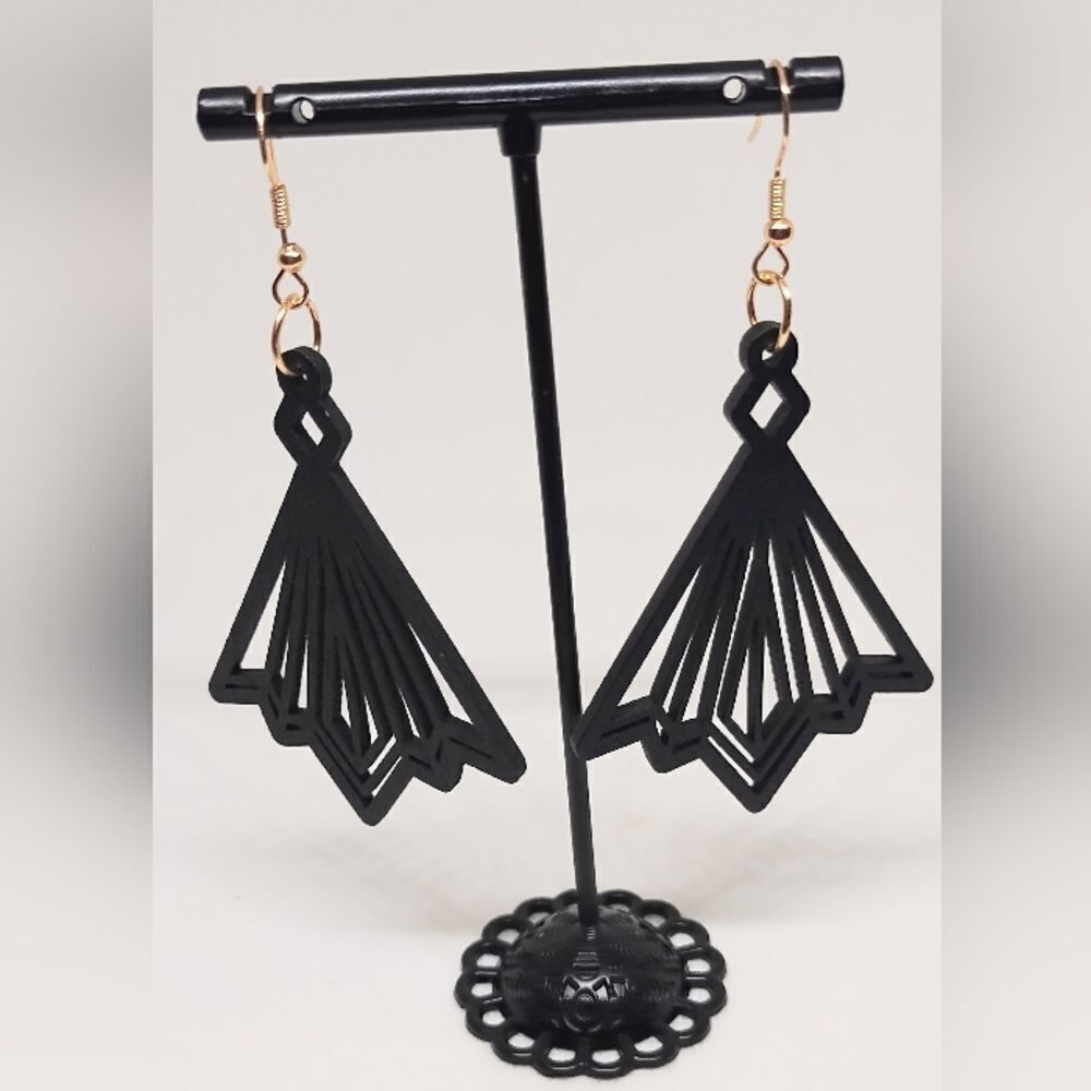 Women's earrings wooden French style black dangle new e62